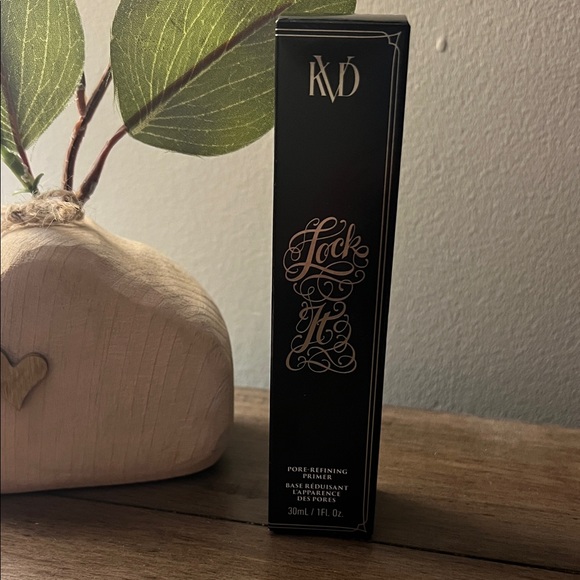 New in Box, KVD Lock-It Pore-Refining Primer - Picture 1 of 3